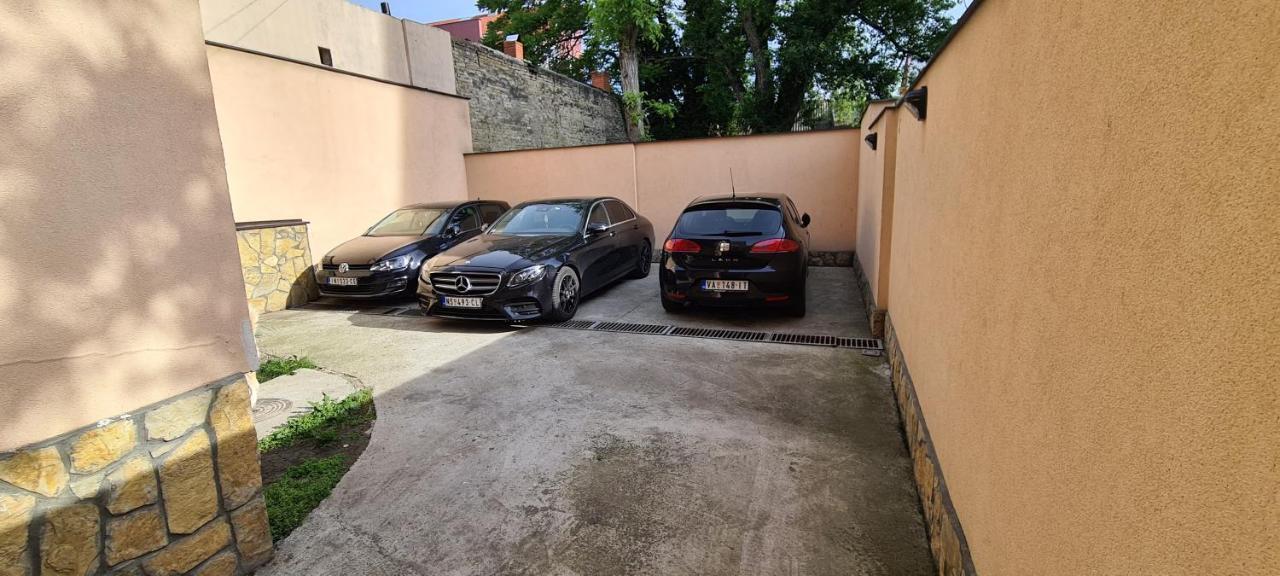 Adonis Apartment Novi Sad Bagian luar foto